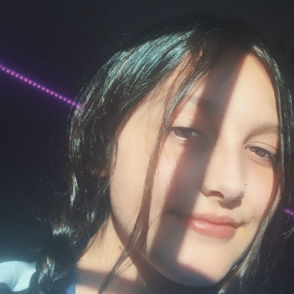 Meet your Posher, Aviana - Picture 1 of 1